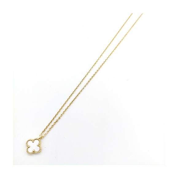 Van Cleef & Arpels Sweet Alhambra MOP and 18K Yellow Gold Necklace circa 2005 - Picture 3 of 8